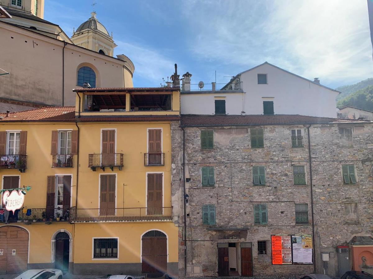 Albergo Dell'Angelo Pieve di Teco Zewnętrze zdjęcie